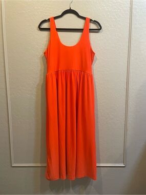 Vera Wang Sleeveless orange Midi Dress - Casual Summer Style